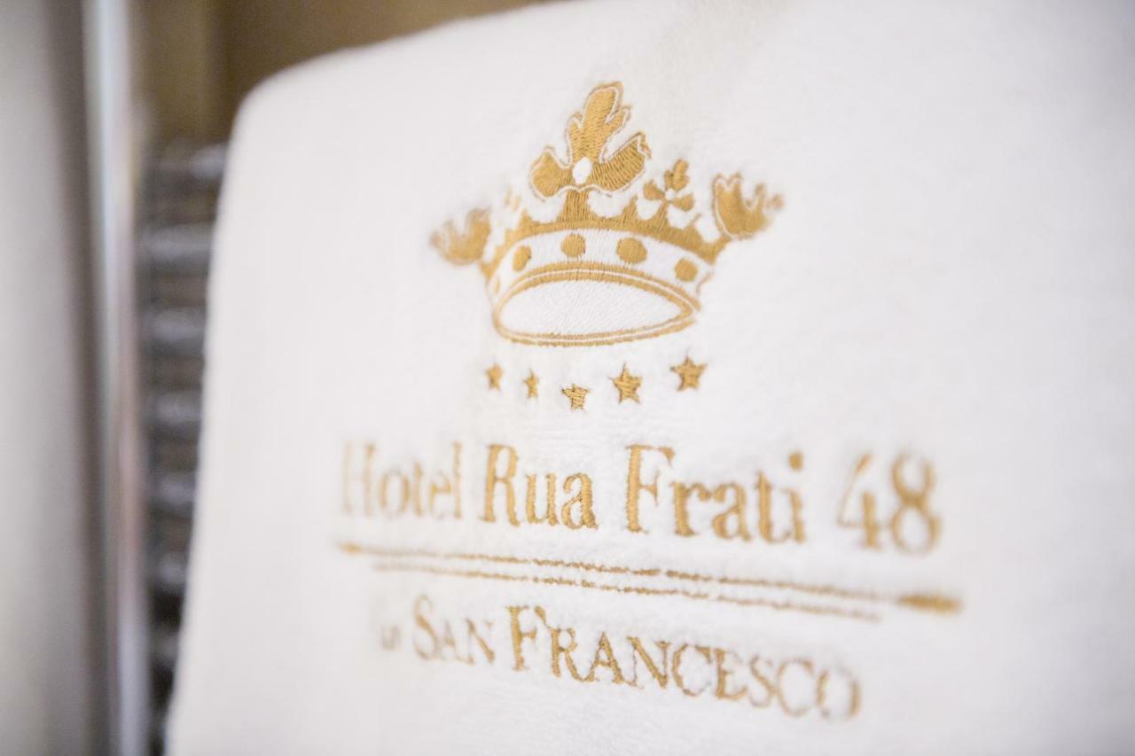Hotel Rua Frati 48 In San Francesco Modène Chambre photo