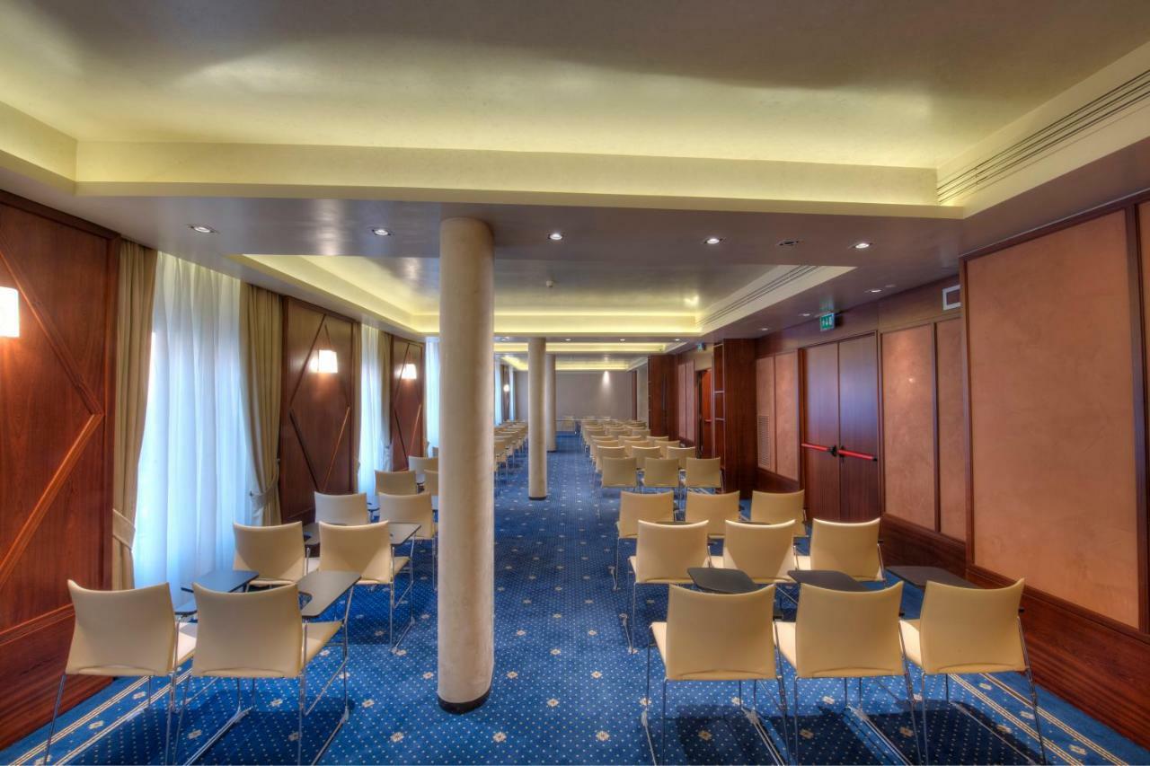 Hotel Rua Frati 48 In San Francesco Modène Extérieur photo