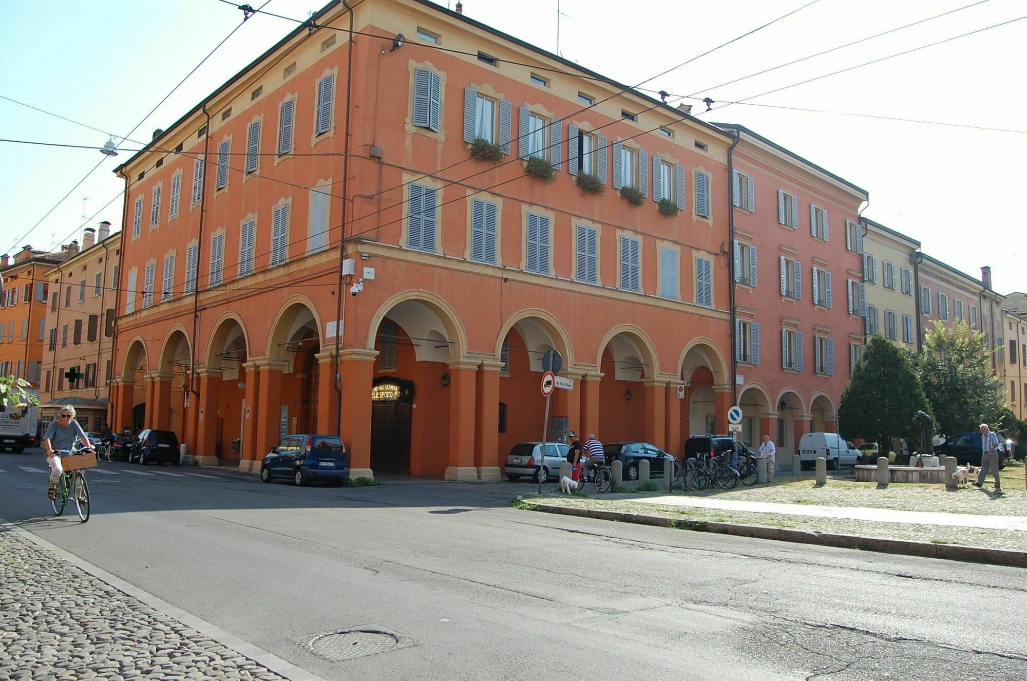 Hotel Rua Frati 48 In San Francesco Modène Extérieur photo