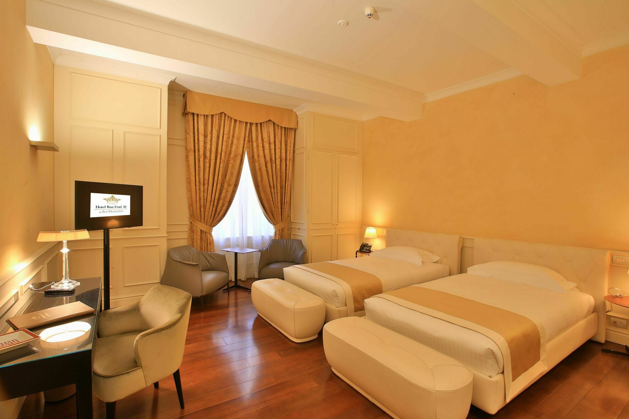 Hotel Rua Frati 48 In San Francesco Modène Extérieur photo